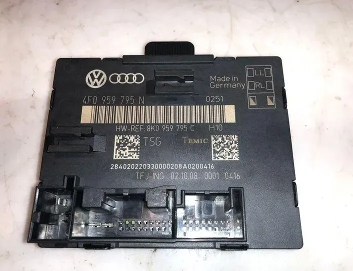 AUDI A4 B8/8K (2011-2016) Unidad de control de la puerta delantera izquierda 4F0959795N 18126053