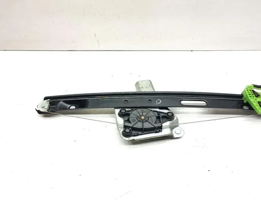 BMW 3 Series E90/E91/E92/E93 (2004-2013) Rear Right Door Window Regulator 7075884 33633604
