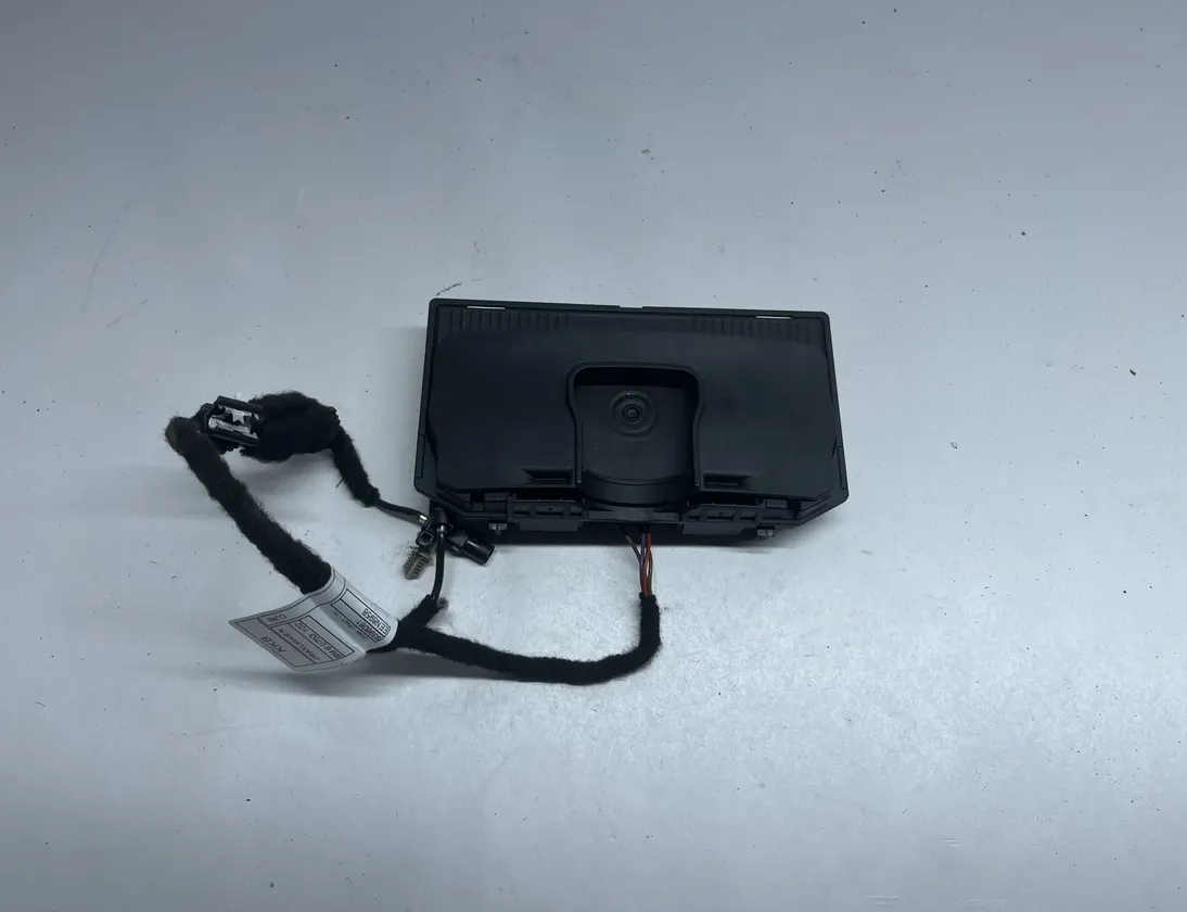 BMW X5 F15 (2013-2018) Wireless charging station 84108781452,84106836835,6836835,84106832062,6832062,8781452 27531628