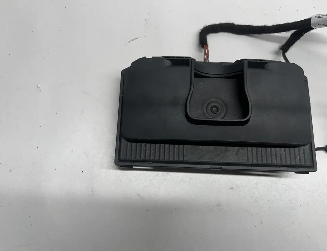 BMW X5 F15 (2013-2018) Wireless charging station 84108781452,84106836835,6836835,84106832062,6832062,8781452 27531628