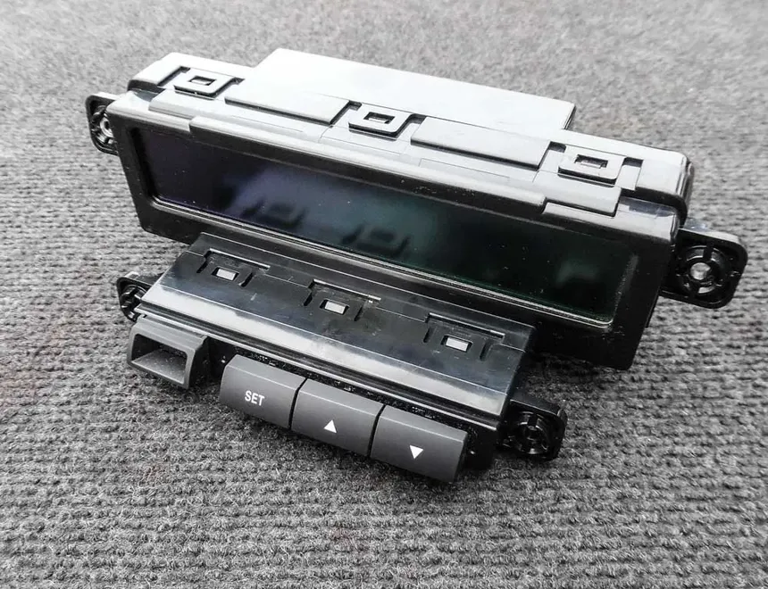 KIA Cee'd 1 generation (2007-2012) Reloj Interior 95710-1H700 1772553