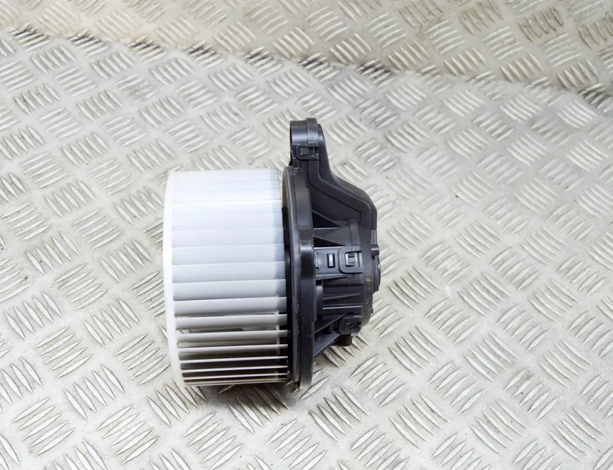 KIA Cee'd 2 generation (2012-2018) Ventilador del calentador F00S3B2474,97113-3X000 17775435