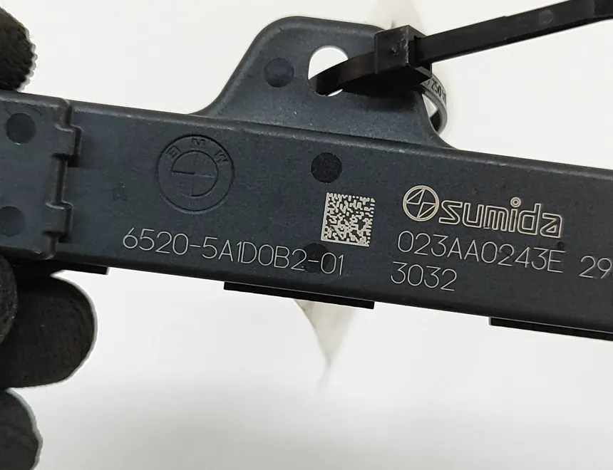 BMW X7 G07 (2018-2024) Keyless Entry Antenna 5A1D0B2 31086385