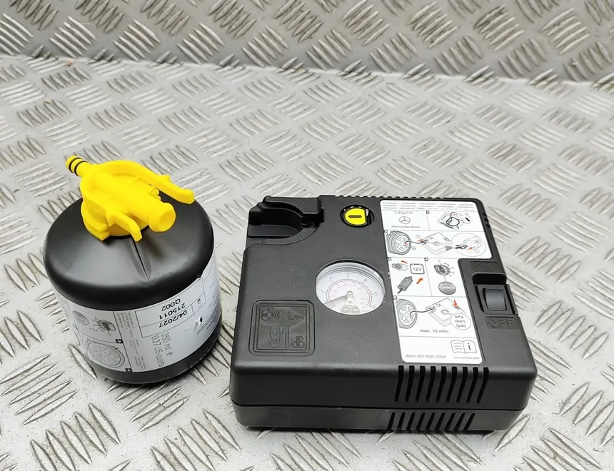 MERCEDES-BENZ GLA-Class H247 (2019-2024) Tire Compressor A0005838200 34830685