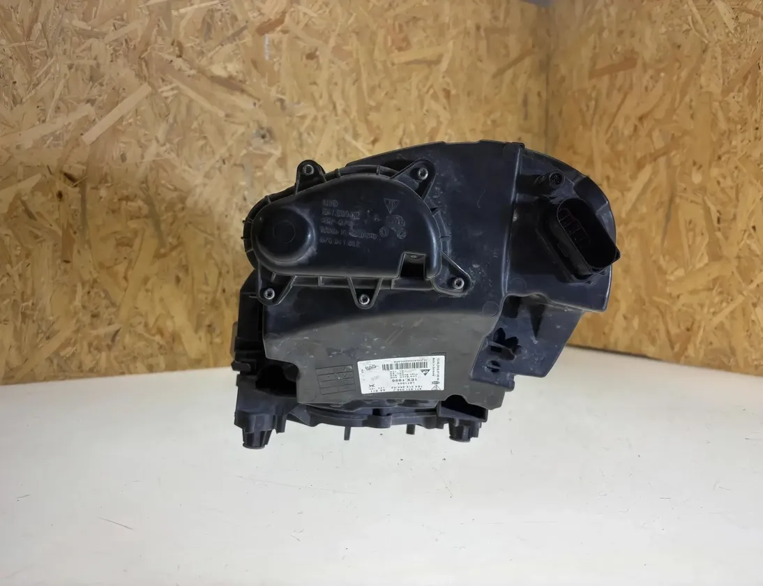 PORSCHE Panamera 970 (2009-2016) Front Right Headlight 971941036J 29656510