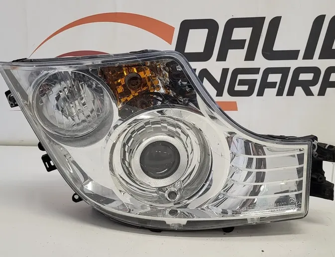 MERCEDES-BENZ ACTROS MP4 (2011-present) Front Right Headlight A9608200739 34021353