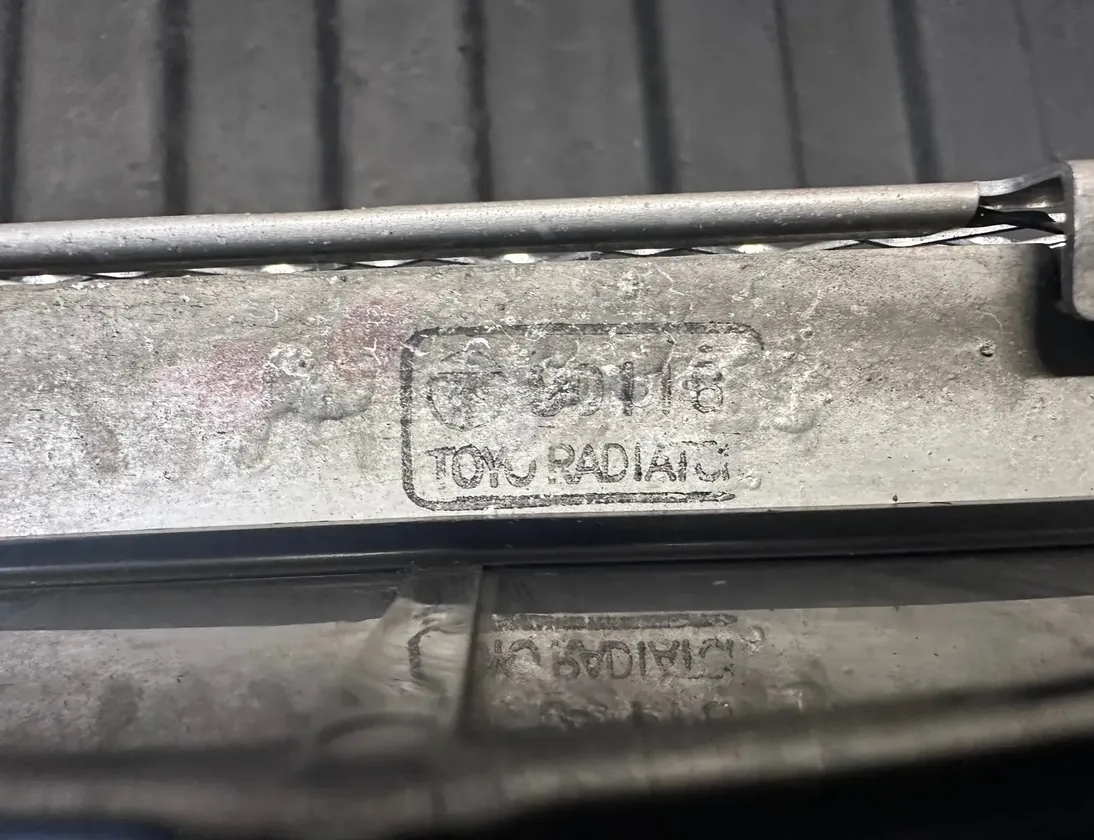 HONDA VTR Radiador de refrigeración SSW96134E,8928A,144843 34856292