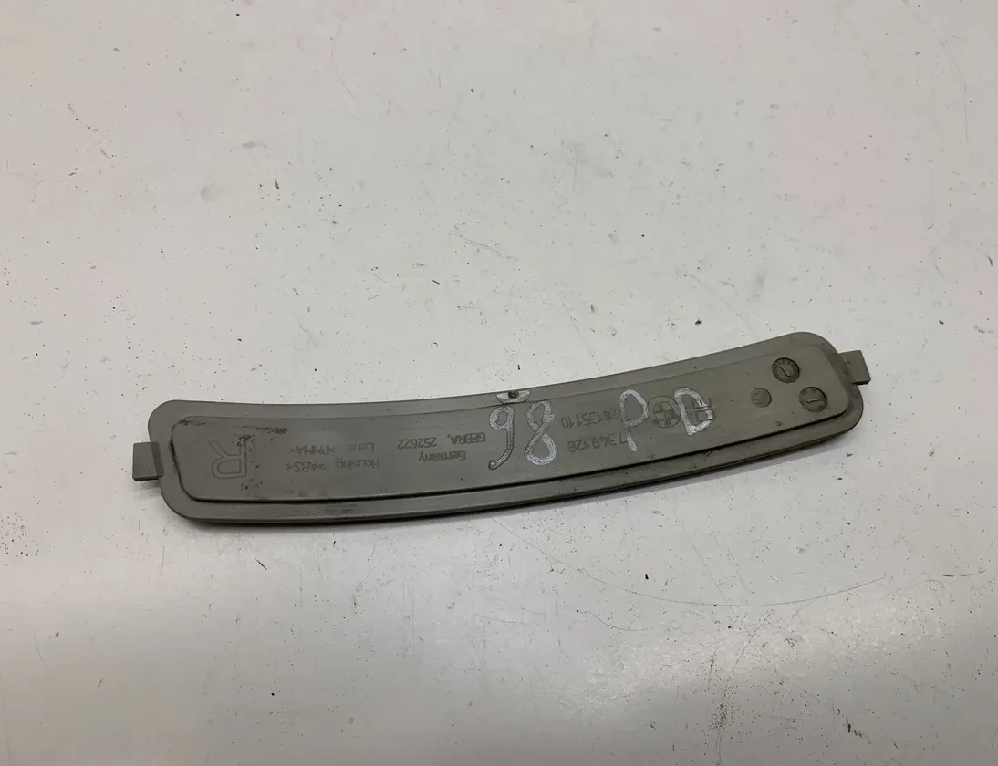 BMW 5 Series G30/G31 (2016-2023)  Front reflector 24135110,252622,7349128 20805223