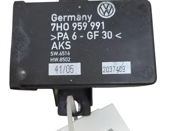 VOLKSWAGEN Multivan T5 (2003-2015) Rear Right Door Control Unit 7H0959991 35112689