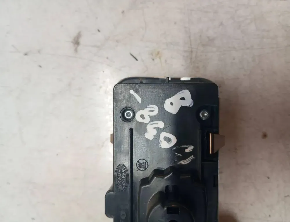 VOLVO V60 1 generation (2010-2020) Headlight Switch Control Unit 0922B,30739448 33136360
