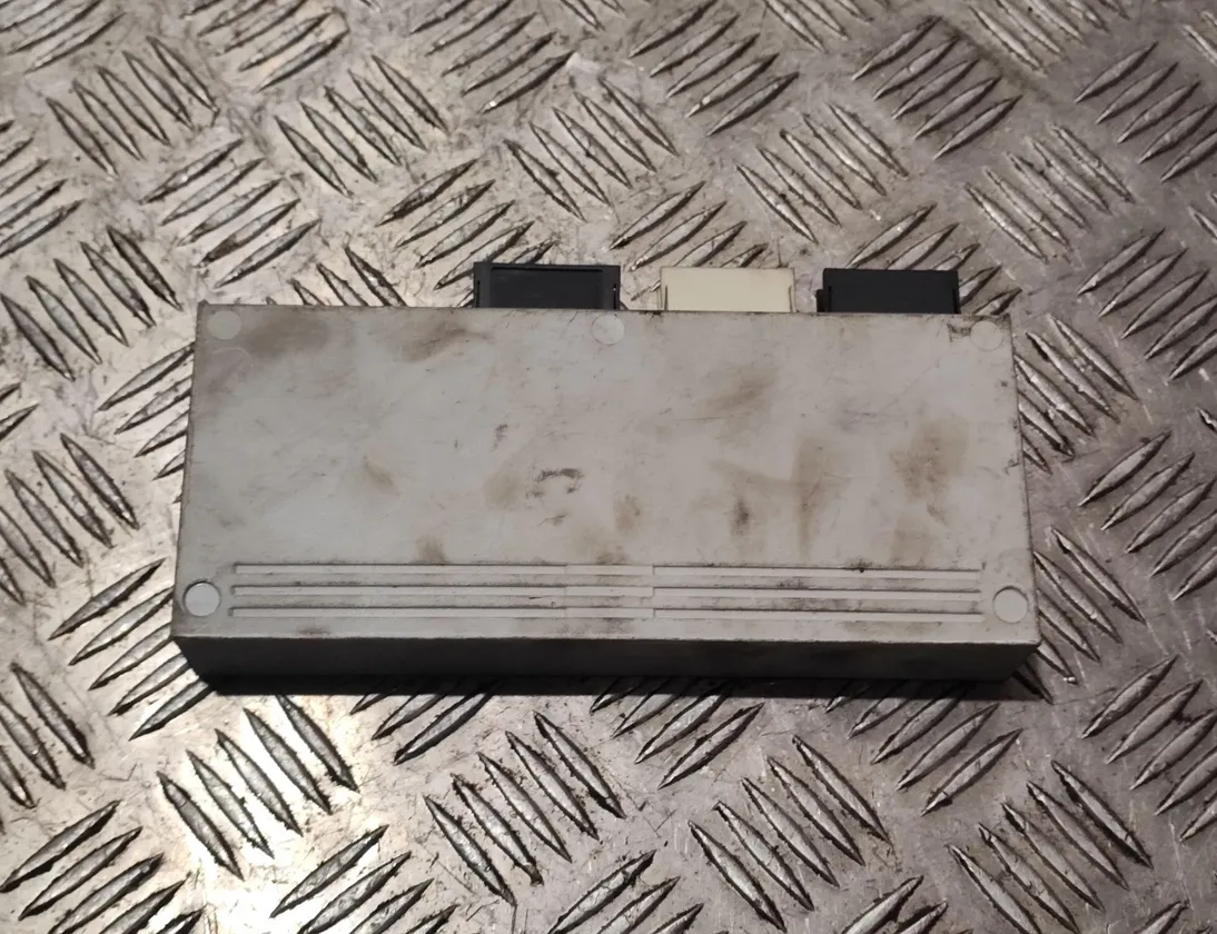 BMW 4 Series F32/F33/F36 (2013-2020) Bootlid Control Unit F005V01807 23419220