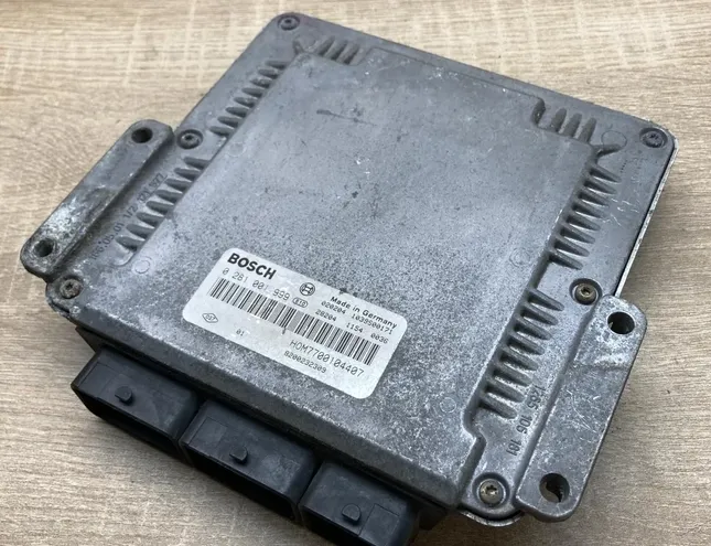 RENAULT Espace 1 generation (1984-1991) Unidad de control del motor ECU 7700104407,0281001999 34433543