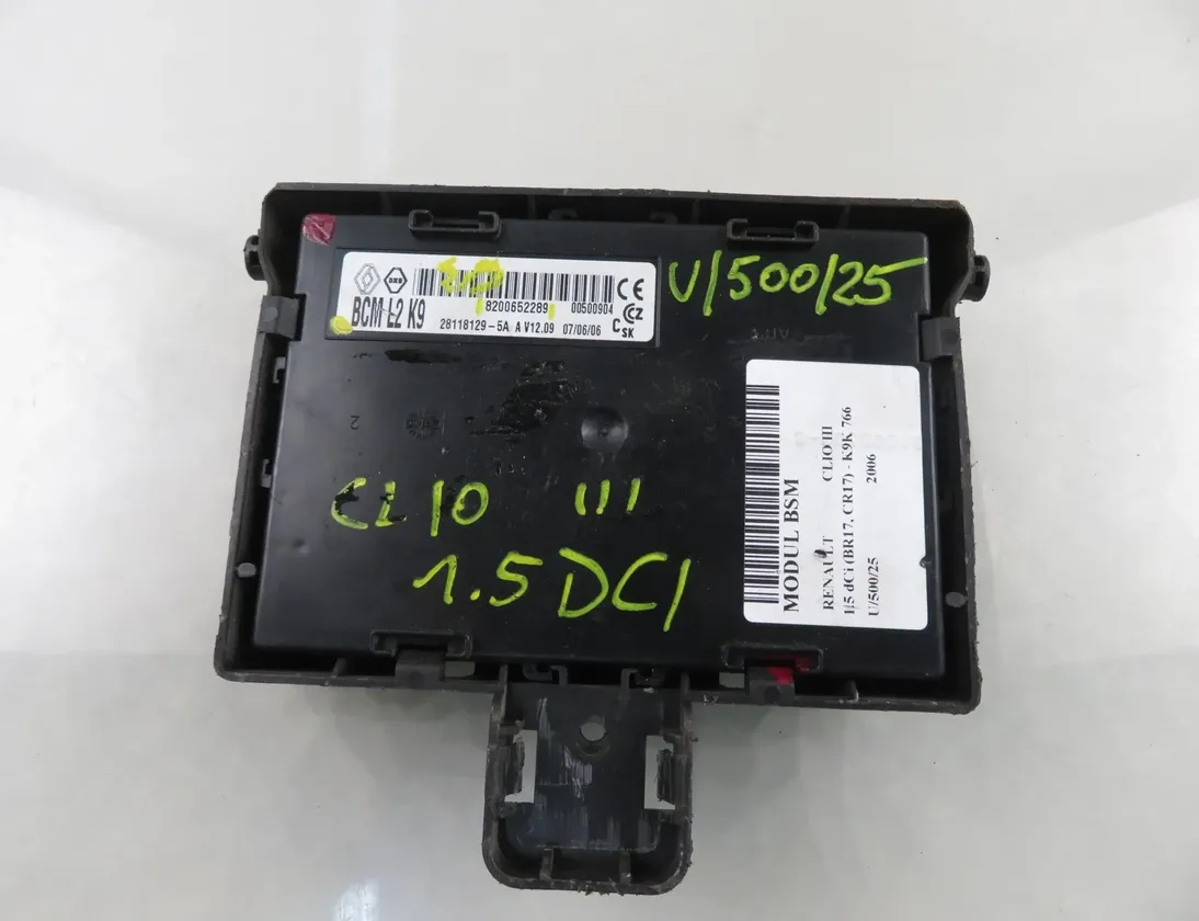 RENAULT Clio 3 generation (2005-2012) Comfort Control Unit 8200652289 32966209