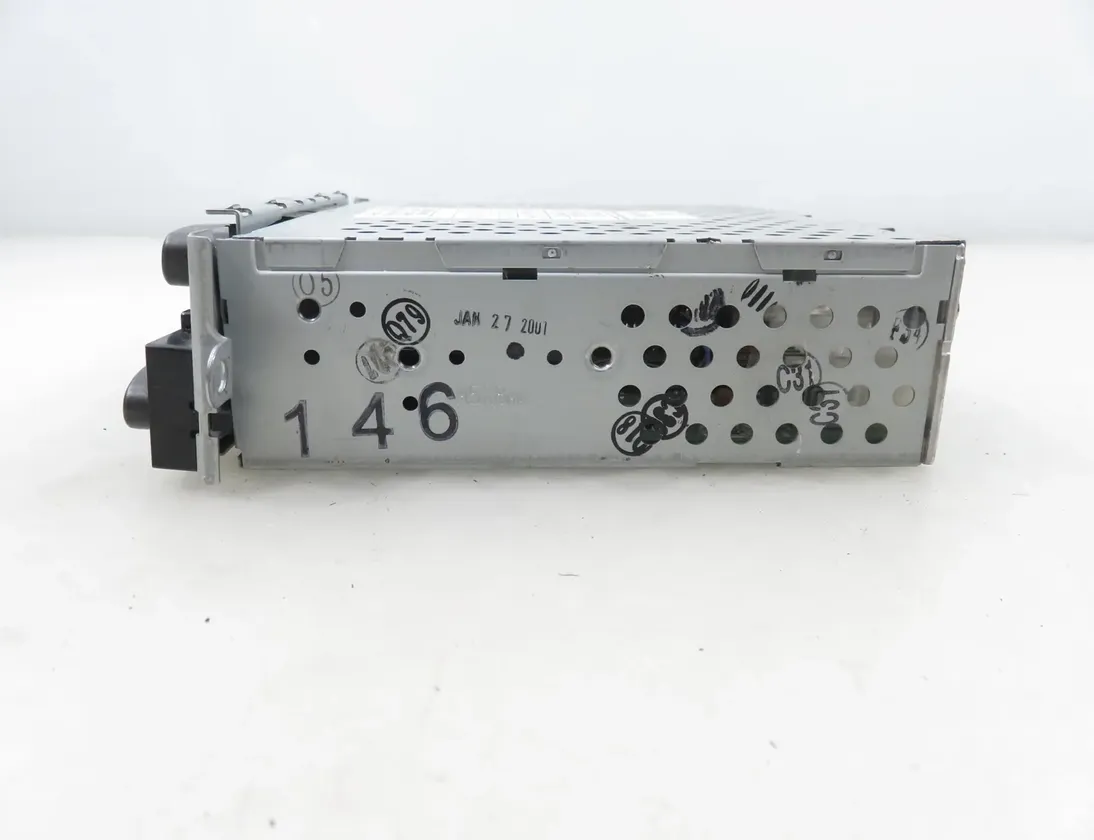 TOYOTA Yaris 1 generation (1999-2005) Reproductor de música sin GPS 8612052021 34962532