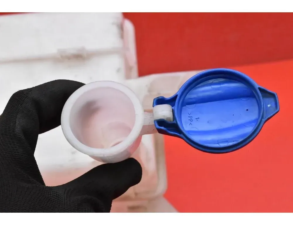 HYUNDAI i40 VF (1 generation) (2011-2020) Window Washer Tank 98610-3Z001 32956543