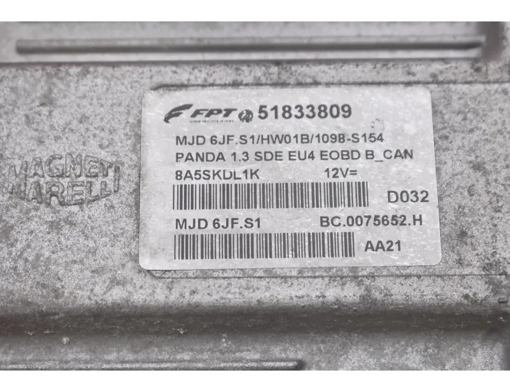 FIAT Panda 2 generation (2003-2011) Engine Control Unit ECU 51833809 33504056