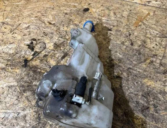 MERCEDES-BENZ R-Class W251 (2005-2017) Window Washer Tank a2518690520 34564096