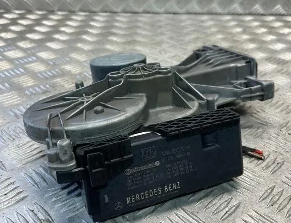 MERCEDES-BENZ GLC X253 (2015-2024) Motor de cierre suave del maletero del portón trasero A0997602601Q8 34910978