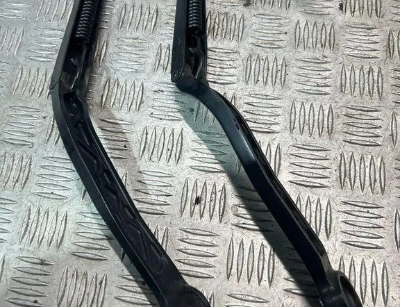 BMW X5 F15 (2013-2018) Front Wiper Arms 7304069 34986442