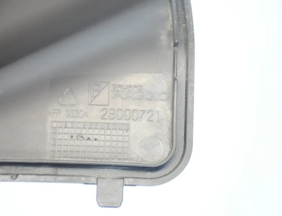 PIAGGIO MP3 Rear Inner fairing cowl 2B000721 3864049