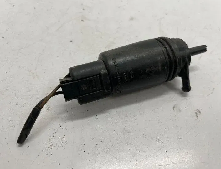 BMW 3 Series F30/F31 (2011-2020) Washer Tank Motor 8377612 22179721