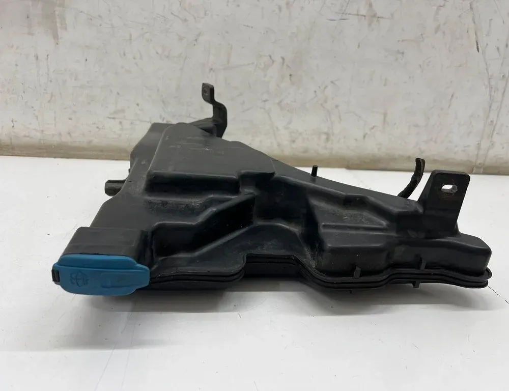 AUDI A4 B9/8W (2015-2024) Window Washer Tank 8W0955451 34985367