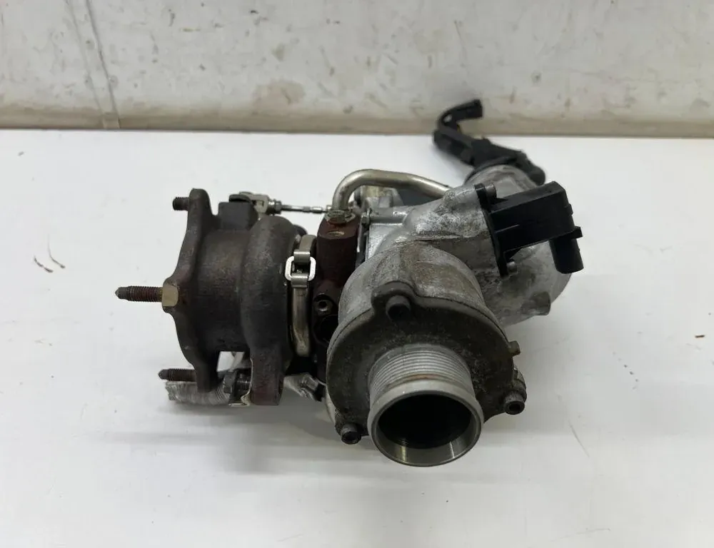AUDI A4 B9/8W (2015-2024) Turbocharger 06L145612M 34988316