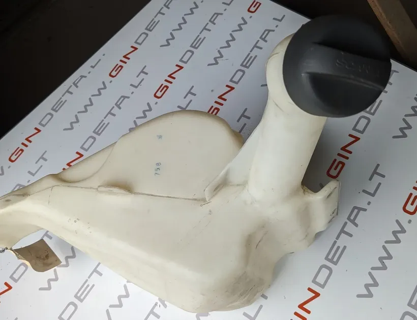 SCANIA 4 - series (1995-present) Tanque de lavado de ventanas 1722694,1722481 31304332