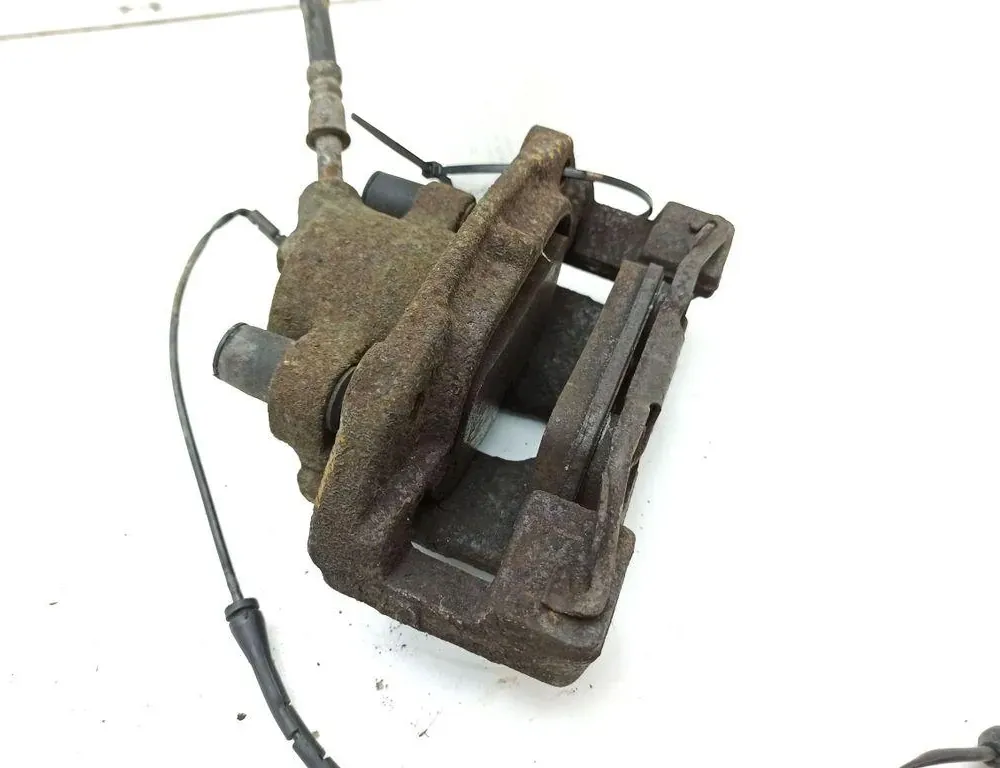 BMW Z4 E85 (2002-2009) Pinza de freno delantero izquierdo 34643632
