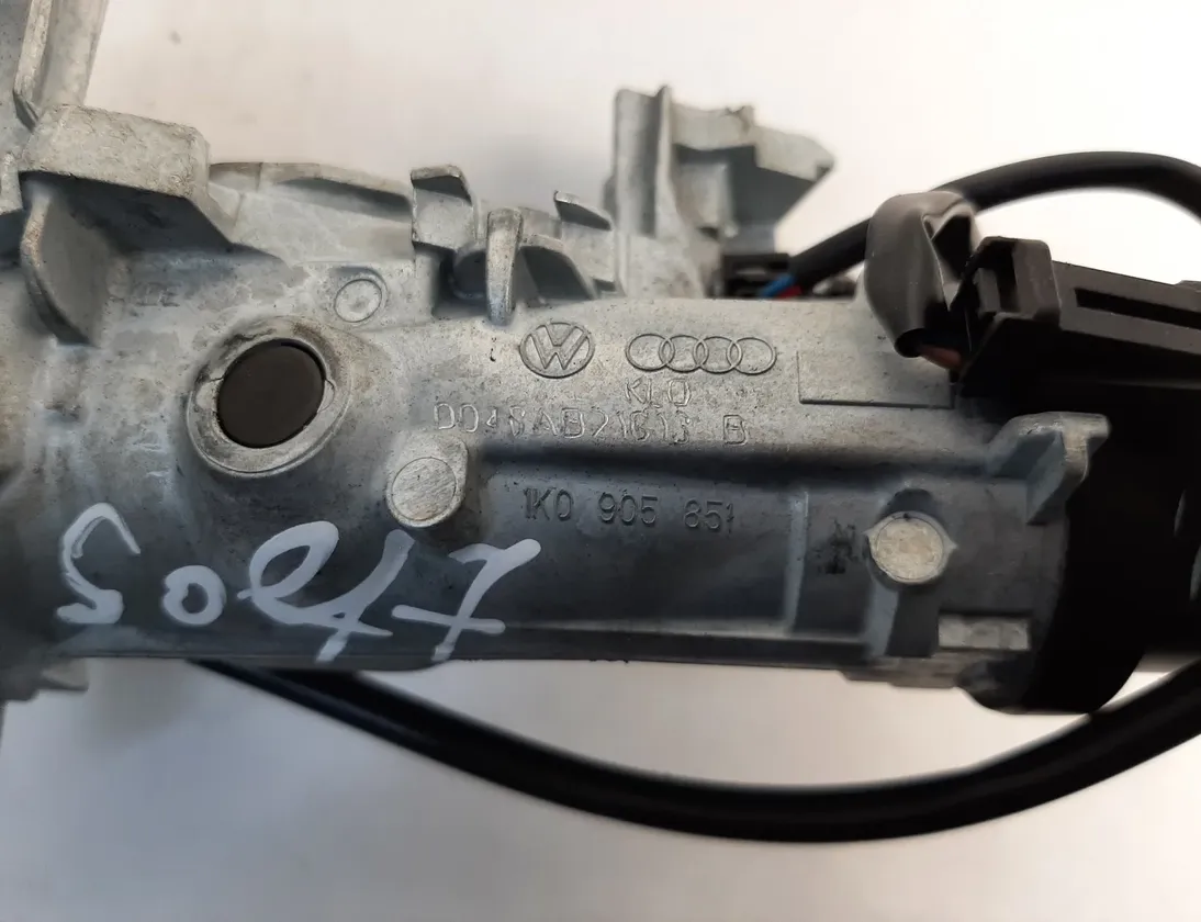 VOLKSWAGEN Golf 7 generation (2012-2024) Ignition Lock 1K0905851,5Q0905865 15323140
