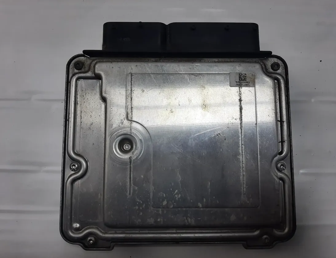 OPEL Insignia A (2008-2016) Unidad de control del motor ECU 55573560,55574903 28437675