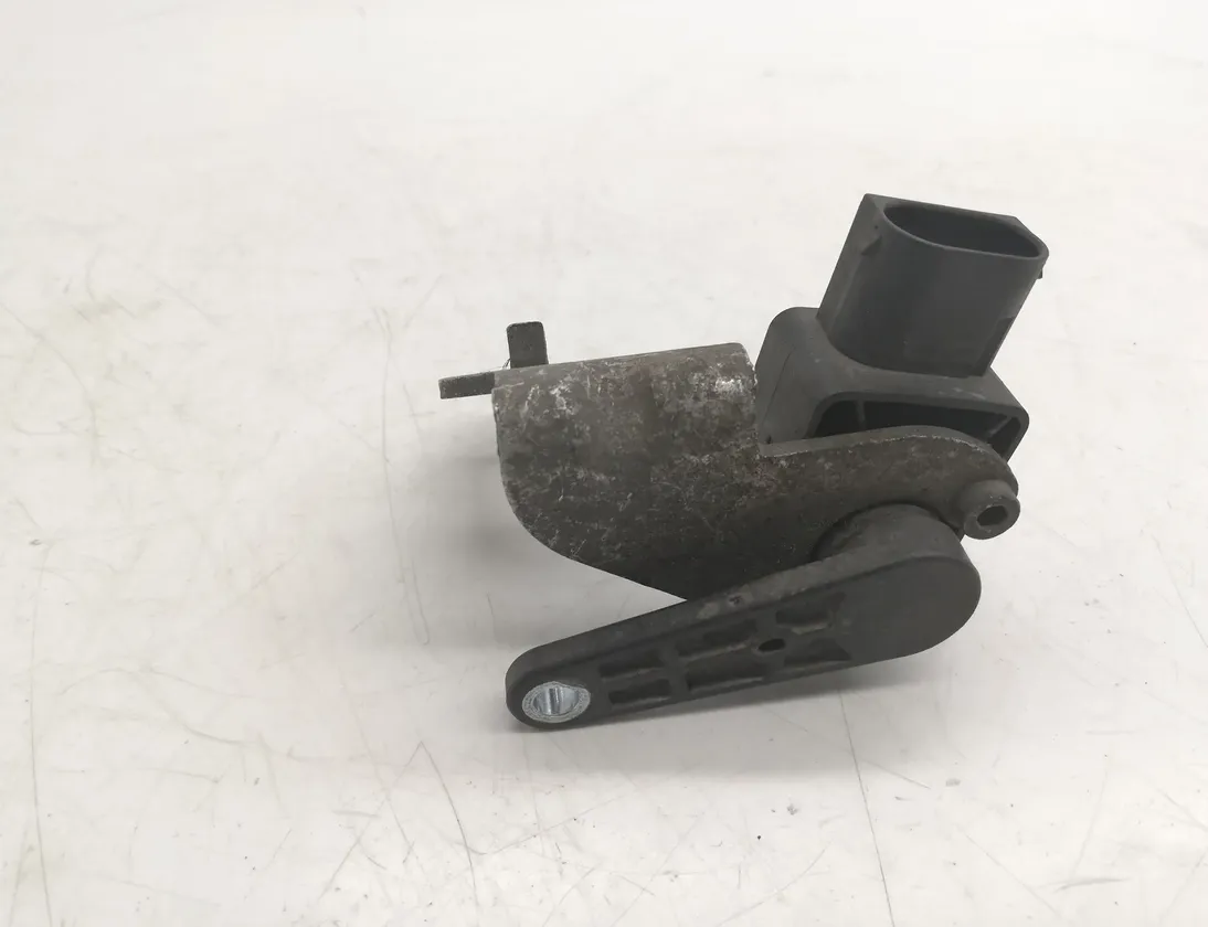 BMW 1 Series E81/E82/E87/E88 (2004-2013) Front Left Level Sensor 6785205 4239562