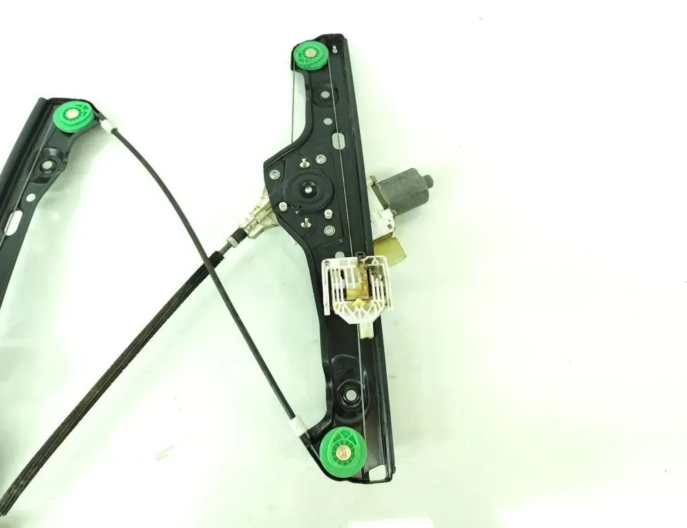 BMW 3 Series E90/E91/E92/E93 (2004-2013) Front Left Door Window Regulator 7140587 33229090