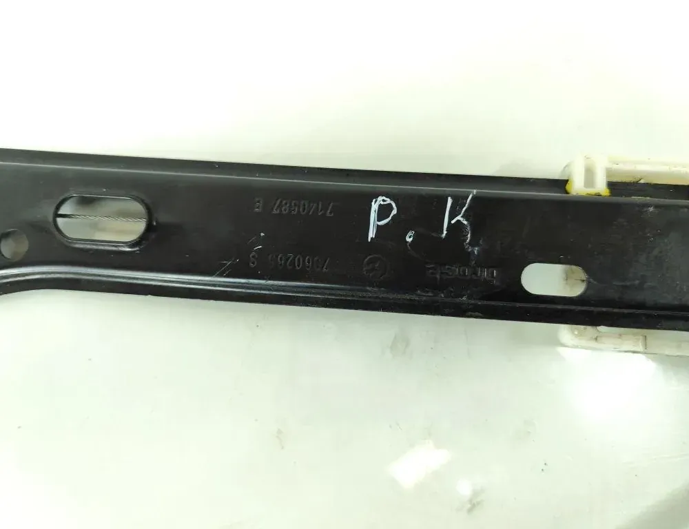 BMW 3 Series E90/E91/E92/E93 (2004-2013) Front Left Door Window Regulator 7140587 33229090