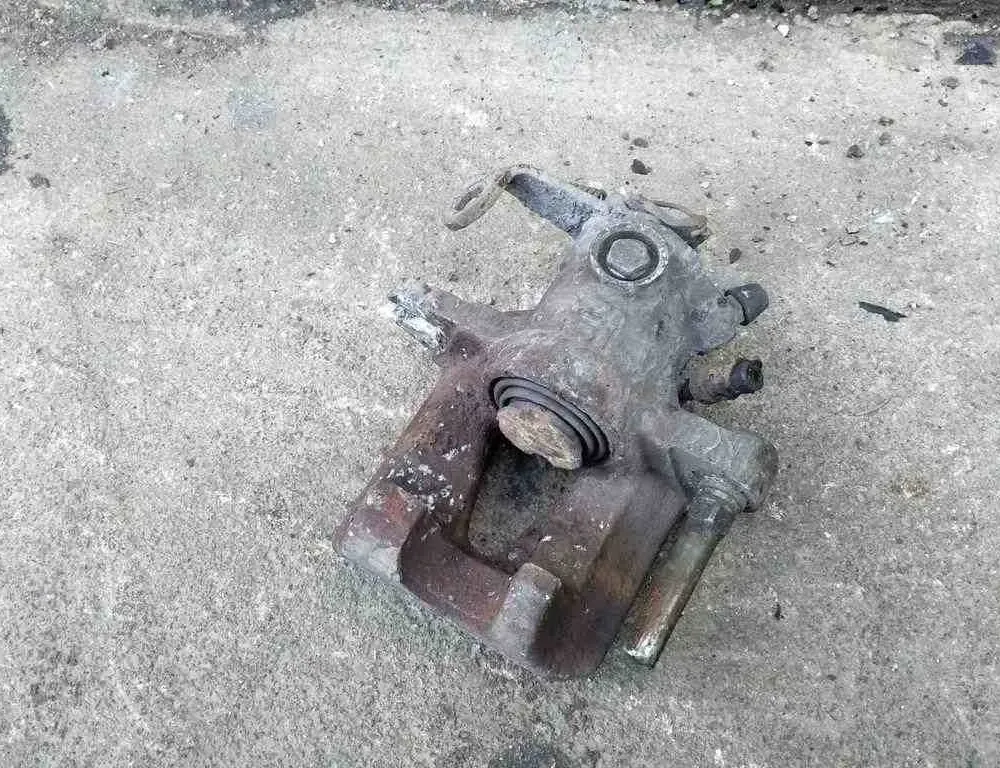 OPEL Astra G (1998-2009) Rear Left Brake Caliper 32525036