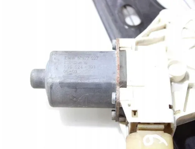 BMW 3 Series E90/E91/E92/E93 (2004-2013) Front Left Door Window Regulator 32879469