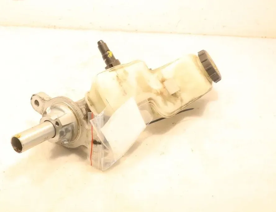 MAZDA 121 3 generation (1996-2000) Cilindro de freno 800927 32940423