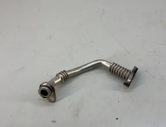 VOLKSWAGEN Passat B8 (2014-2023) Turbine lubrication tube 04L145736E 34595440