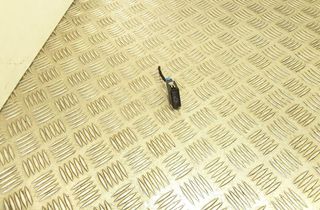 BMW 5 Series E39 (1995-2004) Cubierta trasera Interruptores abiertos 61318365579,03052500 32975834