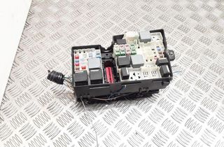 FORD Focus 3 generation (2011-2020) Caja de fusibles EM5T14K733ADA 32997067