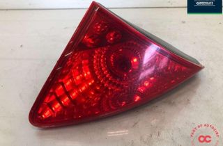 PEUGEOT 3008 1 generation (2010-2016) Left Side Tailgate Taillight 9805511280 33000827