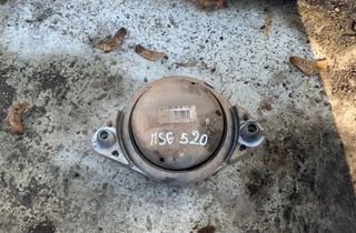 MERCEDES-BENZ C-Class W204/S204/C204 (2004-2015) Left Side Engine Mount A2042404817 32999438