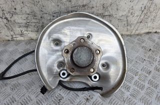 AUDI A4 B9/8W (2015-2024) Cubo de rueda trasera izquierda 8W0505459F,8W0615611 33001205