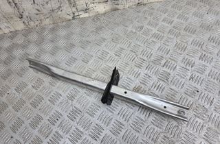 AUDI A4 B9/8W (2015-2024) Otras partes del cuerpo 8W0805645B 33001250