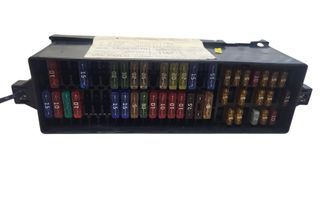 VOLKSWAGEN Polo 5 generation (2009-2017) Caja de fusibles 32995053