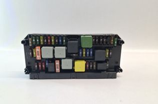 MERCEDES-BENZ E-Class W212/S212/C207/A207 (2009-2016) Fuse Box A2129004911 33012063