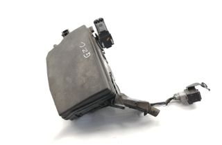 TOYOTA Auris 2 generation (2012-2015) Fuse Box 33013045