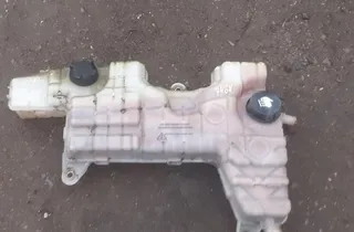 RENAULT TRUCKS Midlum (2000-present) Tanque de expansión 1018812s01 15352011