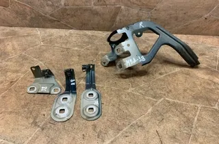 BMW 5 Series F10/F11 (2009-2017) Other parts of the right front wing 32957580