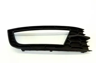 SKODA Octavia 3 generation (2013-2020) Parrilla delantera derecha 5E0807682 30447837